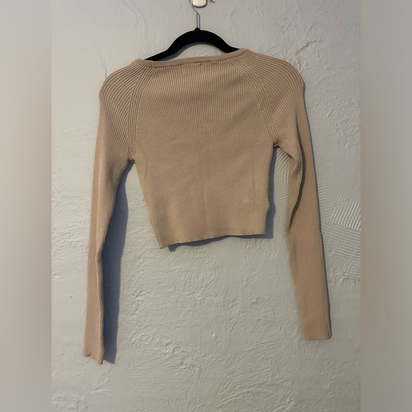Superdown Tan Long Sleeve Crop-top - Picture 4 of 6